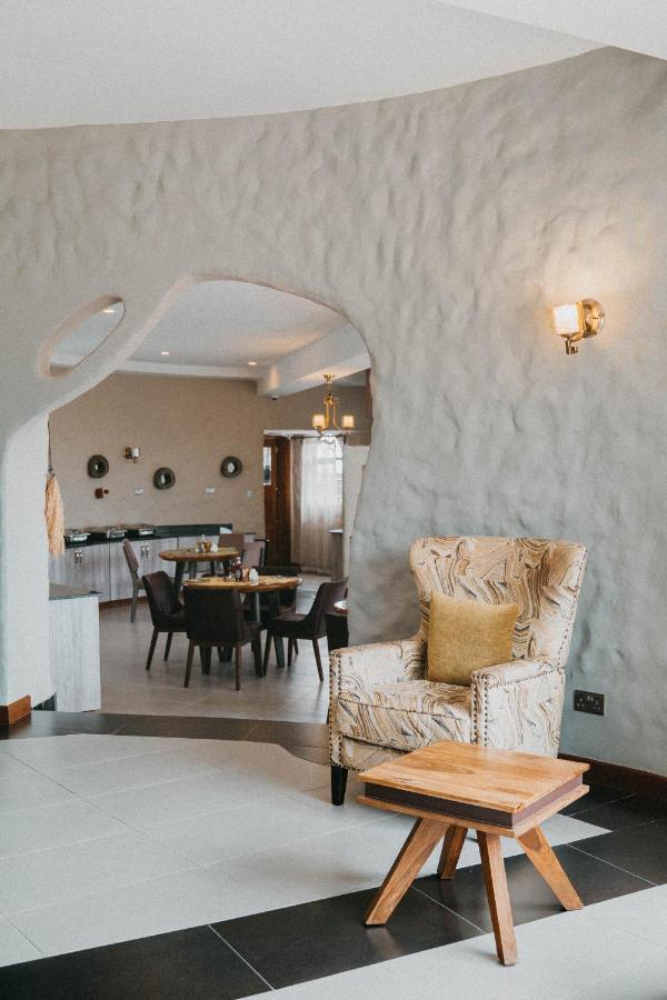Saab Royale Resort Kajiado ภายนอก รูปภาพ