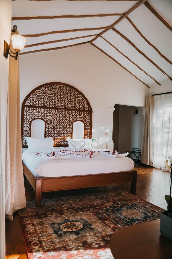 Saab Royale Resort Kajiado ภายนอก รูปภาพ